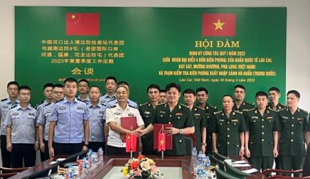 Hội đàm và trao danh hiệu sứ giả hữu nghị Việt Nam - Trung Quốc