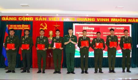Học viện Biên phòng hoàn thành nội dung, chương trình đào tạo trình độ đại học cho học viên quốc tế