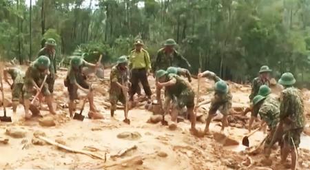 Quân đội theo đường thủy tiến vào Rào Trăng 3