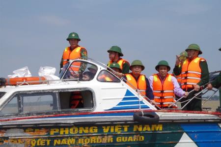 Bộ trưởng Nguyễn Xuân Cường kiểm tra công tác phòng chống, khắc phục hậu quả mưa lũ tại Quảng Bình