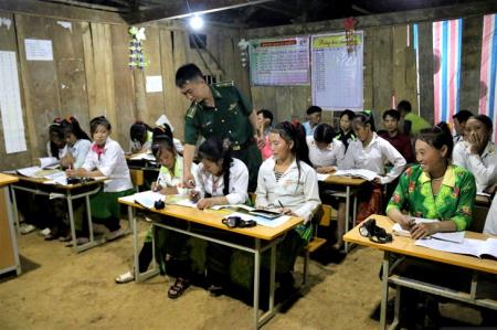 Thắp sáng tương lai trẻ em nơi biên cương Tổ quốc