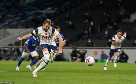 Man United gục ngã trước Arsenal, Harry Kane chạm mốc có 1 không 2