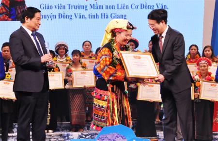 Ngày hội tôn vinh những “kỹ sư trồng người”