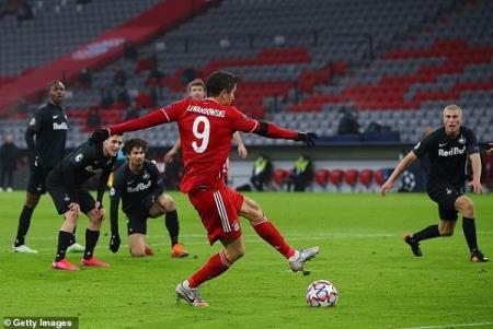 Man City và Bayern Munich giành vé đi tiếp, Liverpool tự đẩy mình vào thế khó