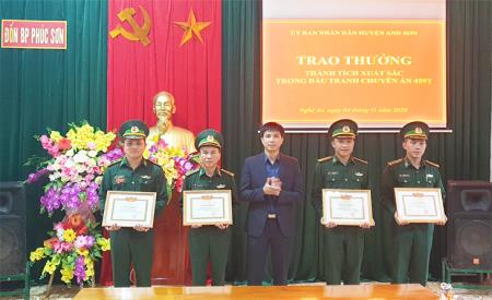Khen thưởng lực lượng đấu tranh thành công Chuyên án 459 T