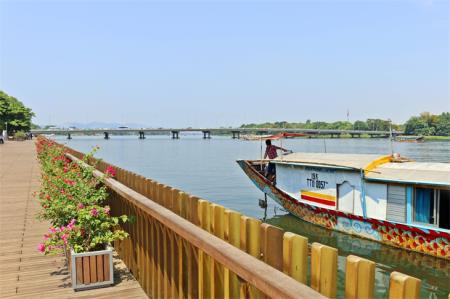 Thừa Thiên Huế tái thiết hạ tầng du lịch