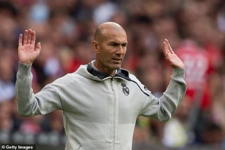 HLV Zidane lên tiếng về tương lai, Neymar nóng lòng tái ngộ Lionel Messi