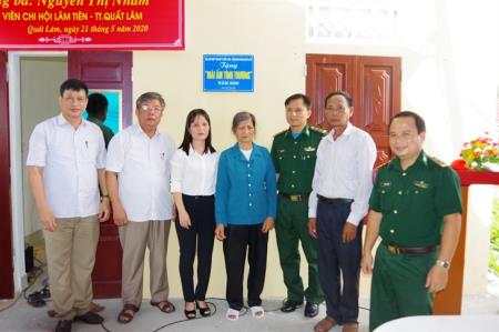 Khánh thành, bàn giao nhà tình nghĩa cho hội viên phụ nữ nghèo