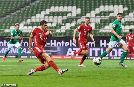 Bayern Munich lần thứ 8 giành ngôi vô địch, Barcelona tái lập khoảng cách 5 điểm