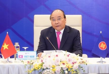ASEAN thông qua tuyên bố về "Vượt lên các thách thức và duy trì tăng trưởng"