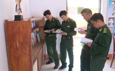 Nâng cao nhận thức chính trị và hiểu biết pháp luật cho cán bộ, chiến sĩ BĐBP
