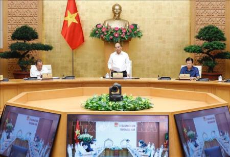 Thủ tướng Nguyễn Xuân Phúc: Tuyệt đối không chủ quan trước dịch COVID-19