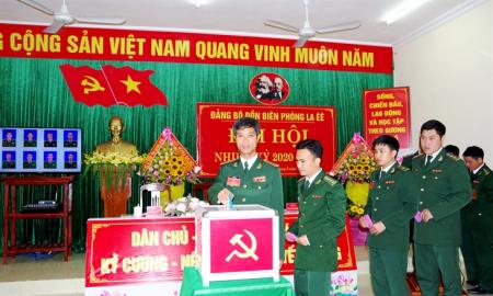 Tiếp tục nâng cao năng lực lãnh đạo, sức chiến đấu của tổ chức đảng các cấp