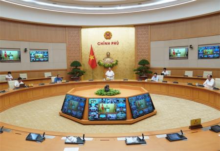 Phải tỉnh táo trong thực hiện mục tiêu kép