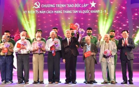 Sôi nổi các hoạt động kỷ niệm 75 năm Cách mạng Tháng Tám và Quốc khánh 2-9