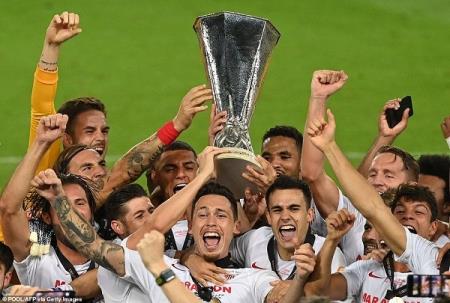 Ngược dòng đánh bại đối thủ, Sevilla vô địch Europa League