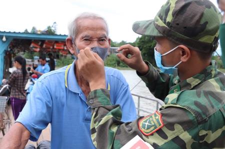 Căng mình phòng, chống dịch nơi tuyến đầu biên giới An Giang