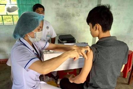 Tăng cường tiêm chủng cho vùng sâu vùng xa, “vùng lõm”