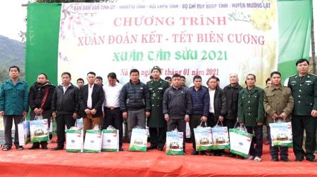 Tổ chức Chương trình "Xuân đoàn kết - Tết biên cương" tại Thanh Hóa