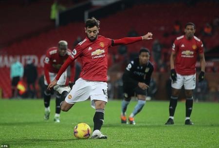 Man United san bằng cách biệt với Liverpool, Chelsea vắng nhiều hào thủ