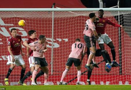 Man United thua sốc, Chelsea ra mắt huấn luyện viên mới