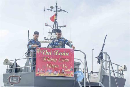 Đón Xuân trên sóng