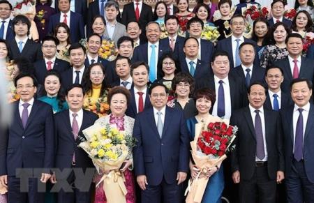 Thủ tướng: Khẩn trương, tập trung hỗ trợ thúc đẩy sản xuất kinh doanh