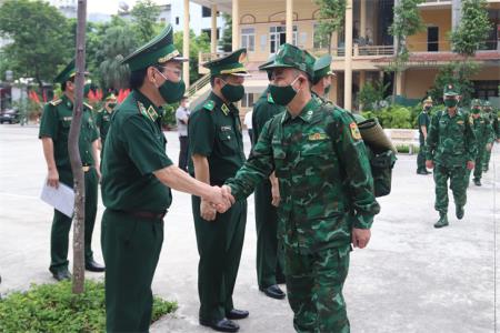 “Cuộc chiến kép” trên đường biên Tổ quốc (bài 2)