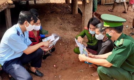 Đưa pháp luật đến gần hơn với đồng bào Ma Coong