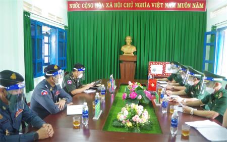 BĐBP Đắk Nông trao đổi công tác phối hợp quản lý, bảo vệ biên giới với lực lượng vũ trang tỉnh Mondulkiri, Campuchia