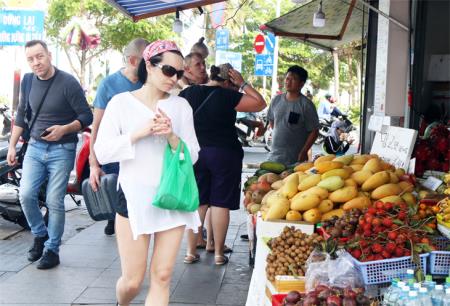 Khơi thông dòng chảy kinh tế mạnh mẽ trở lại