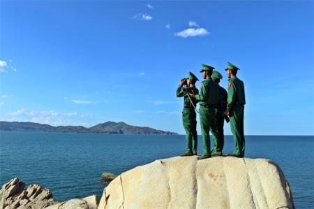 Tăng cường quản lý các mối quan hệ xã hội của quân nhân, góp phần giữ vững ổn định tình hình đơn vị