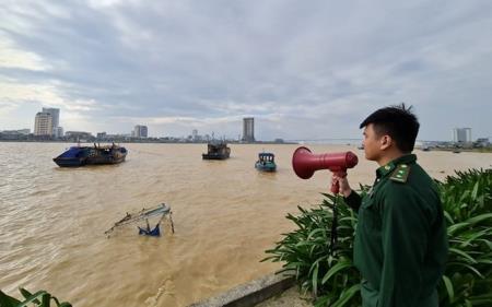 Sẵn sàng phương án sơ tán dân khu vực ven biển