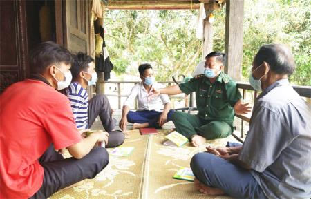 Phát huy vai trò đội ngũ đảng viên tham gia sinh hoạt chi bộ bản khu vực biên giới