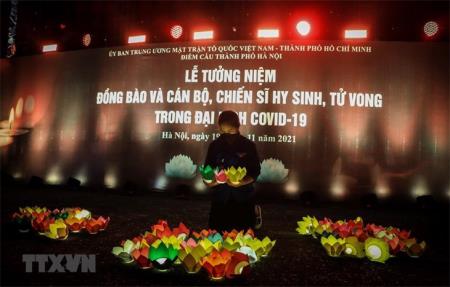 Trang trọng lễ tưởng niệm hơn 23.000 đồng bào đã mất vì đại dịch