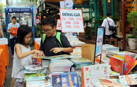 Hội nhập văn hóa: Tăng sức đề kháng người dân để loại bỏ sản phẩm xấu