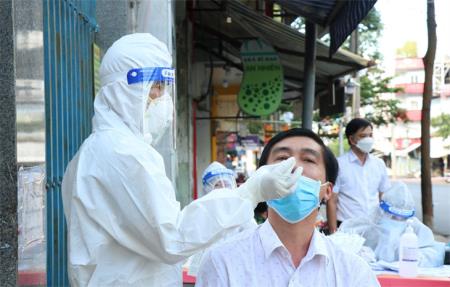 "Có thể xuất hiện làn sóng mới với biến chủng mới của dịch Covid-19"