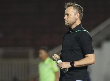 HLV Thái Lan: "Đội tuyển Việt Nam chưa phải số một Đông Nam Á"