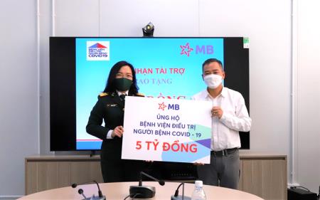 MB ủng hộ 5 tỷ đồng cho Bệnh viện điều trị người bệnh Covid-19