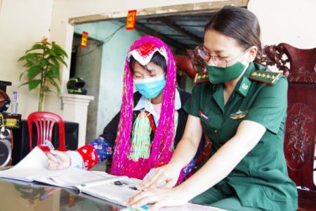 Phát huy vai trò của phụ nữ trong thực hiện nhiệm vụ chính trị và xây dựng đơn vị vững mạnh toàn diện
