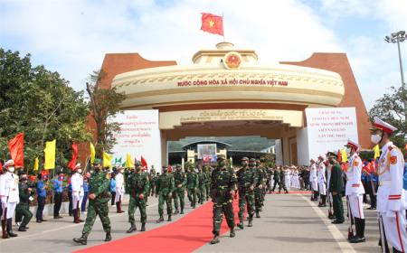 Cùng nhân lên giá trị của tình đoàn kết, hữu nghị Việt Nam - Lào