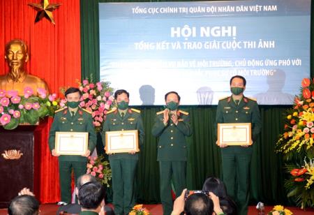 Tổng kết và trao giải cuộc thi ảnh về môi trường trong quân đội