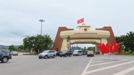 Thương mại Việt Nam - Lào: Khai thác các lợi thế để phát triển