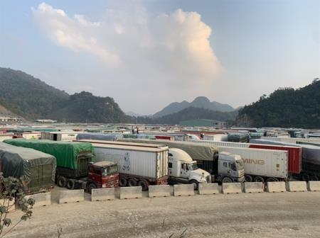 Gần 5.000 xe hàng ùn ứ tại Lạng Sơn: Phó Thủ tướng chỉ đạo triển khai giải pháp khắc phục