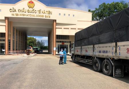 Những người lính chống dịch nơi biên giới Hà Tiên