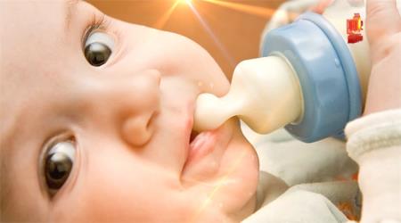 Chia sẻ kinh nghiệm chọn sữa cho trẻ sơ sinh dành cho các bà mẹ bỉm sữa