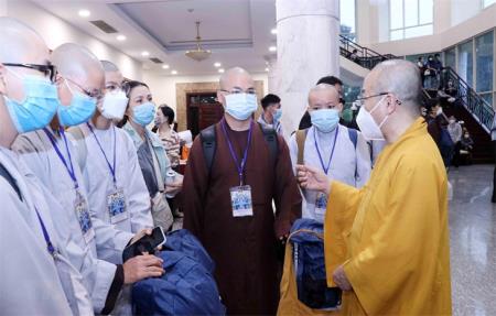 Tôn giáo đồng hành cùng dân tộc trong đại dịch Covid-19