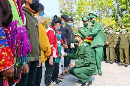 Các đơn vị trong BĐBP đón Tết vui tươi, an toàn, tiết kiệm