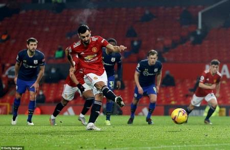Man United thắng đậm, Arsenal thua ngược đối thủ