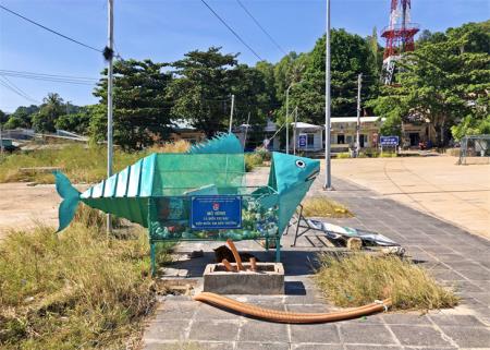 Ngày hiền hòa trên đảo Hải Tặc